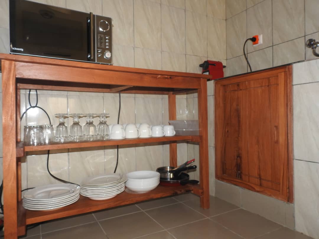 N° 5171 :
                            Appartement meublé à louer , Adidoadin, Lome, Togo : 300 000 XOF/mois