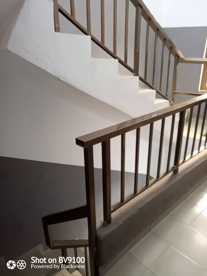 N° 5189 :
                            Villa meublée à louer , Baguida, Lome, Togo : 500 000 XOF/mois