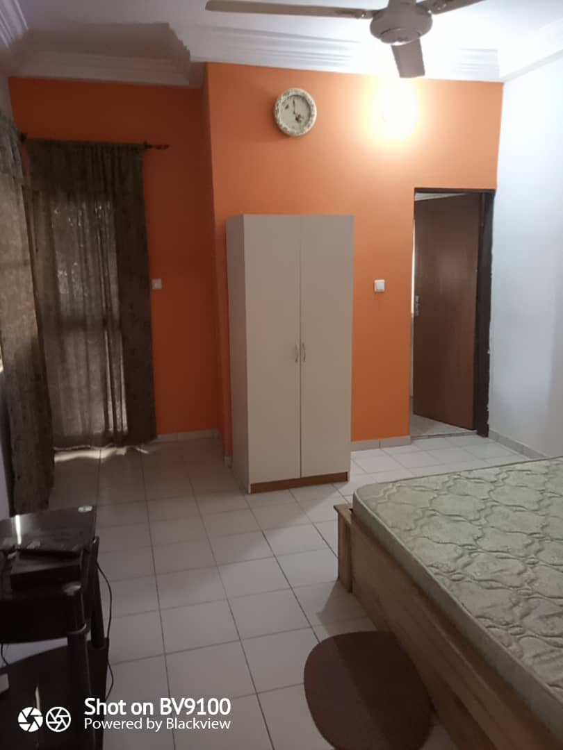 N° 5189 :
                            Villa meublée à louer , Baguida, Lome, Togo : 500 000 XOF/mois