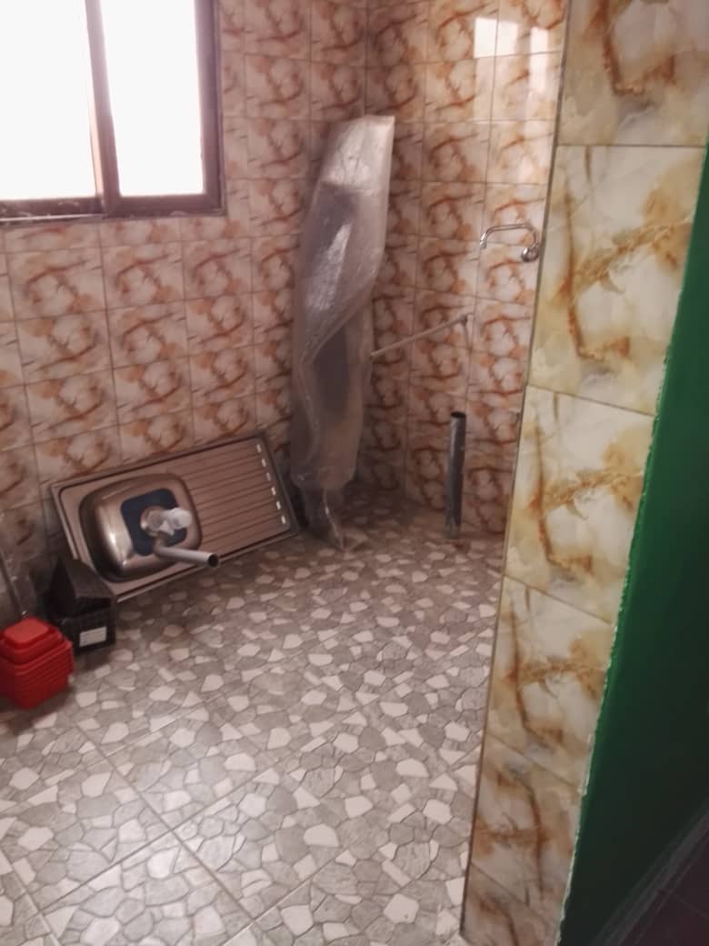 N° 5204 :
                            Chambre salon à louer , Be kpota, Lome, Togo : 45 000 XOF/mois