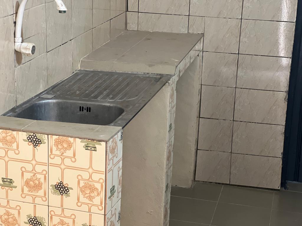 N° 5263 :
                            2 chambres salon à louer , Adidogome, Lome, Togo : 65 000 XOF/mois