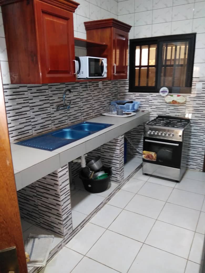 N° 5281 :
                            Appartement meublé à louer , Amandahome., Lome, Togo : 300 000 XOF/mois