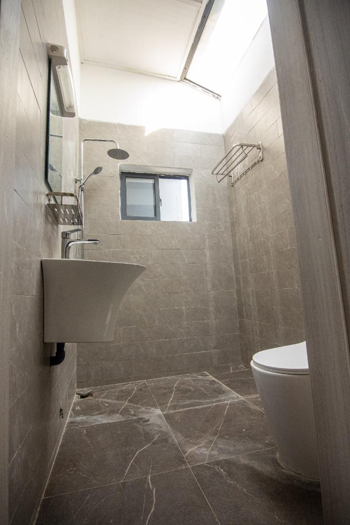N° 5291 :
                            Studio meublé à louer , Adidogome, Lome, Togo : 250 000 XOF/mois