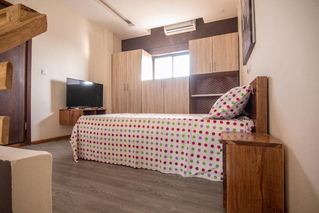 N° 5292 :
                            Appartement meublé à louer , Adidogome, Lome, Togo : 350 000 XOF/mois