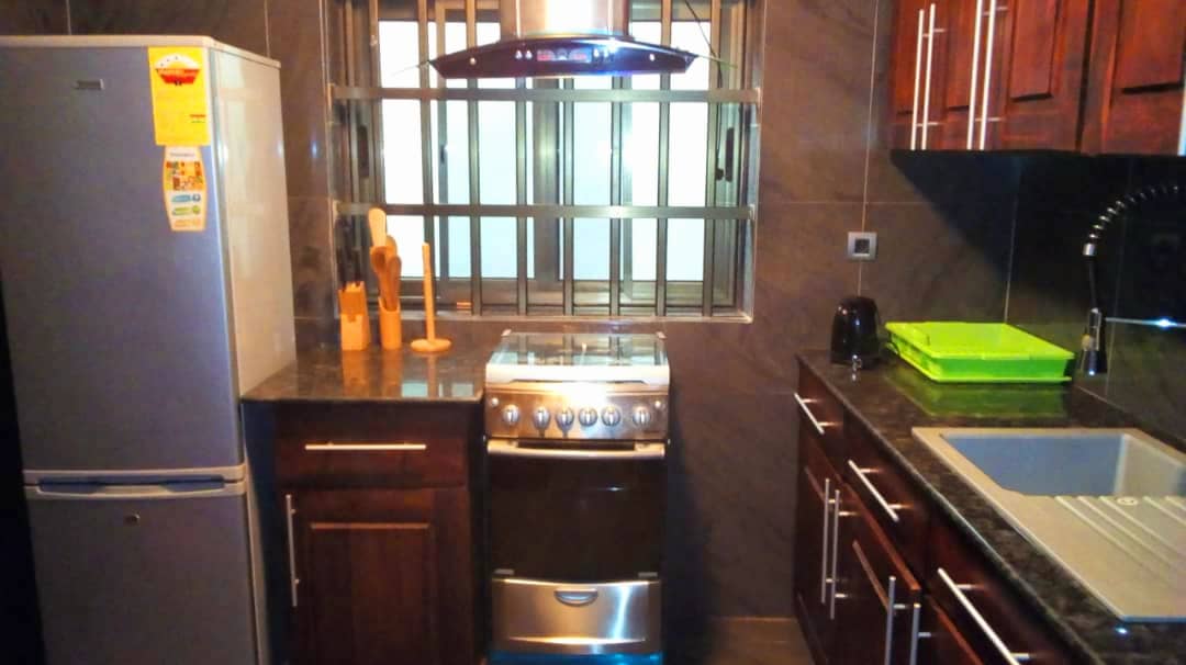N° 5308 :
                            Appartement meublé à louer , Adidogome, Lome, Togo : 500 000 XOF/mois
