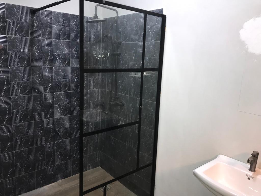 N° 5313 :
                            Appartement à louer , Adewi, Lome, Togo : 300 000 XOF/mois