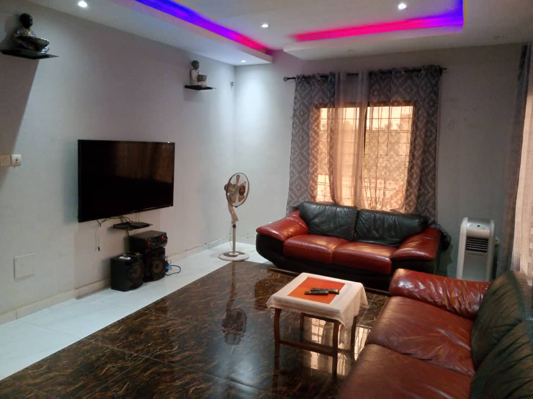 N° 5388 :
                            Appartement meublé à louer , Atilamonou , Lome, Togo : 180 000 XOF/mois