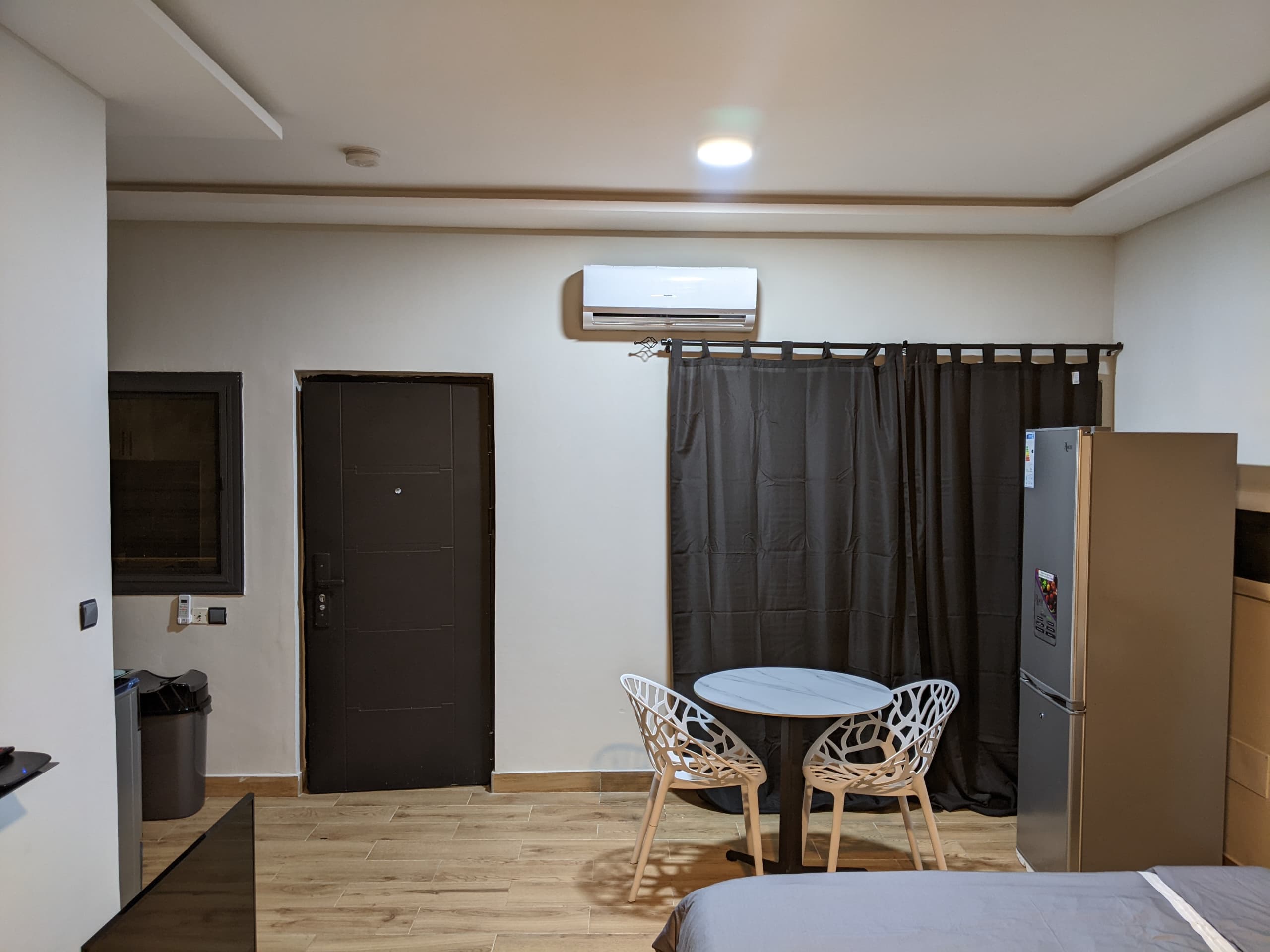 N° 5386 :
                            Studio meublé à louer , Adewi , Lome, Togo : 210 000 XOF/mois