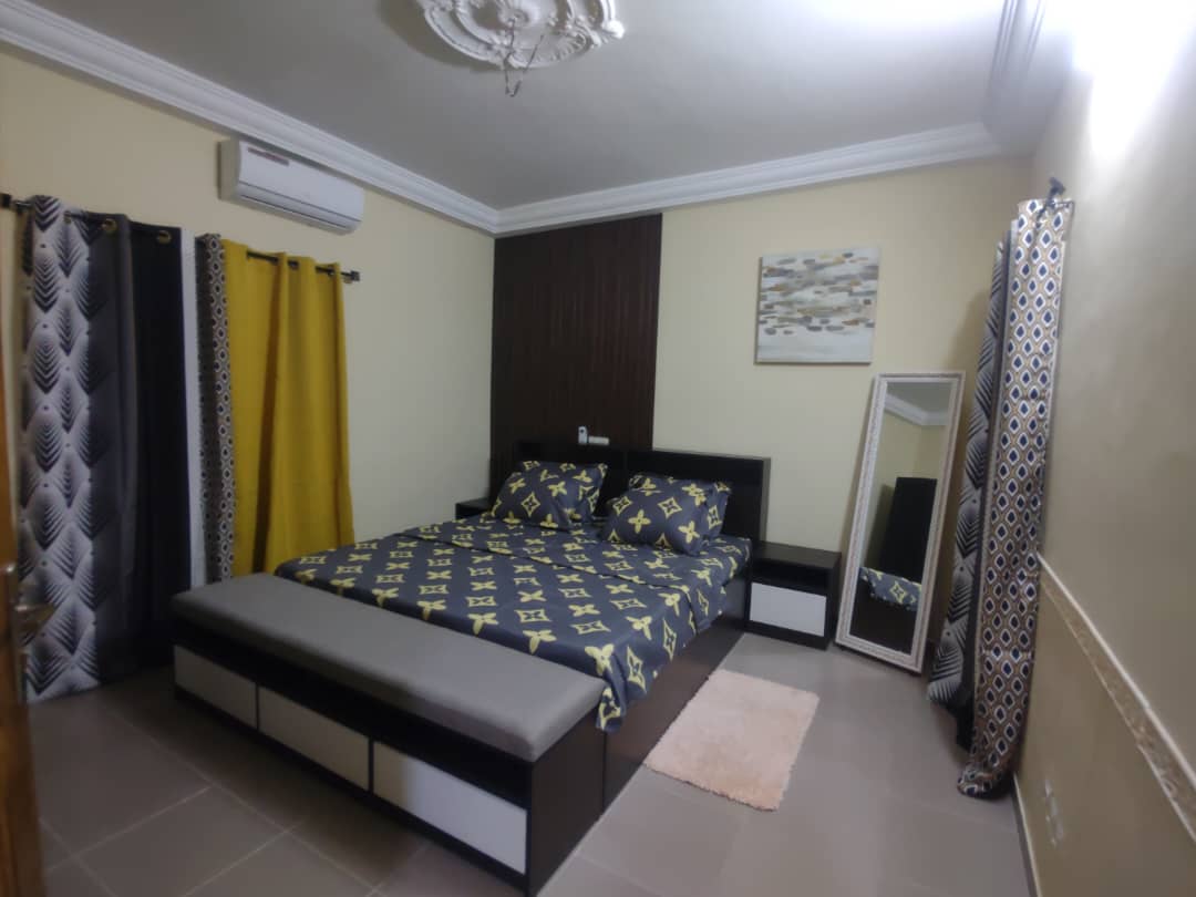 N° 5419 :
                            Appartement meublé à louer , Adidoadin , Lome, Togo : 500 000 XOF/mois