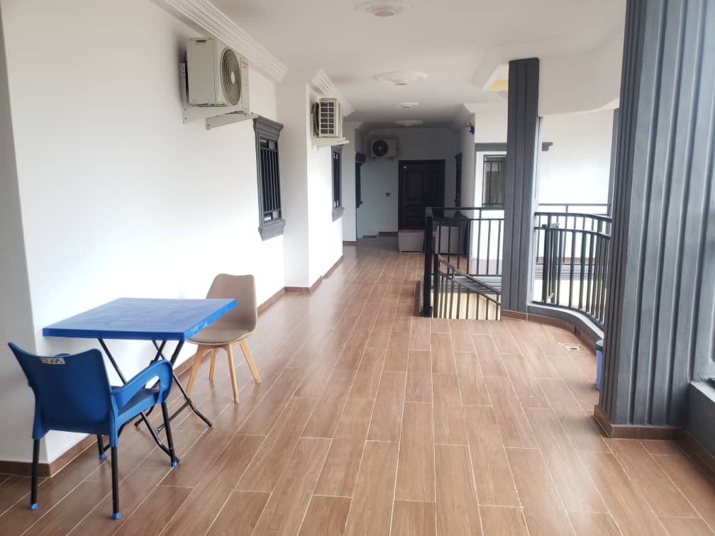 N° 5417 :
                            Appartement meublé à louer , Agoe , Lome, Togo : 200 000 XOF/mois