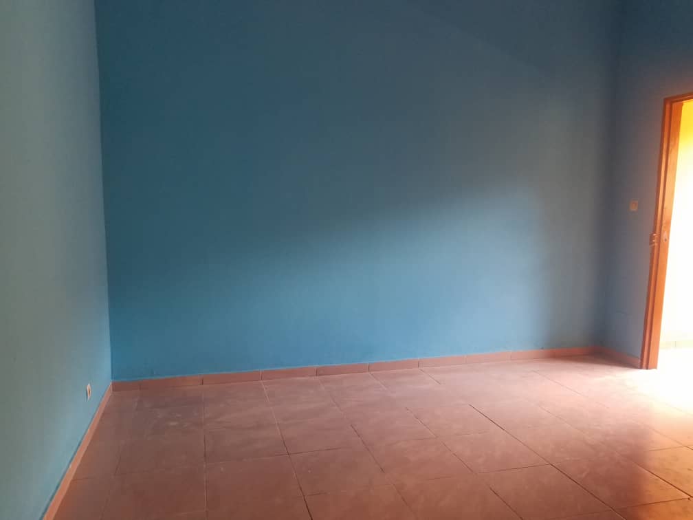 N° 5364 :
                            Chambre salon à louer , Adidogome, Lome, Togo : 33 000 XOF/mois