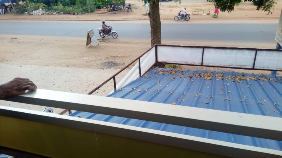 N° 4392 :
                            Bureau à louer , Avenou, Lome, Togo : 65 000 XOF/mois