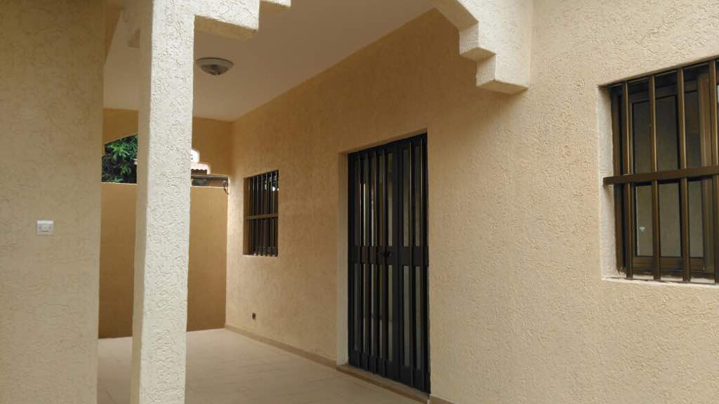 N° 4316 :
                            Villa à louer , Amadahome, Lome, Togo : 120 000 XOF/mois