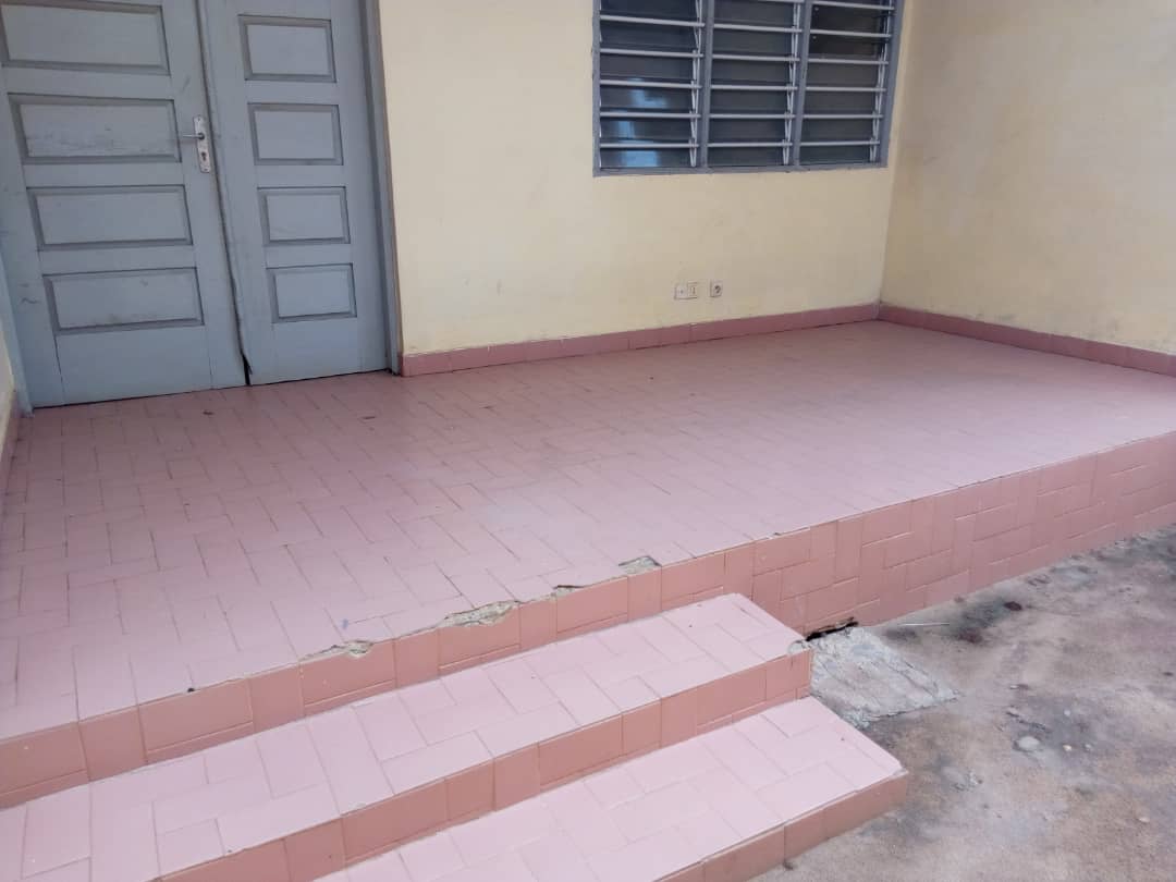 N° 4492 :
                            Appartement à louer , Agoe, Lome, Togo : 50 000 XOF/mois