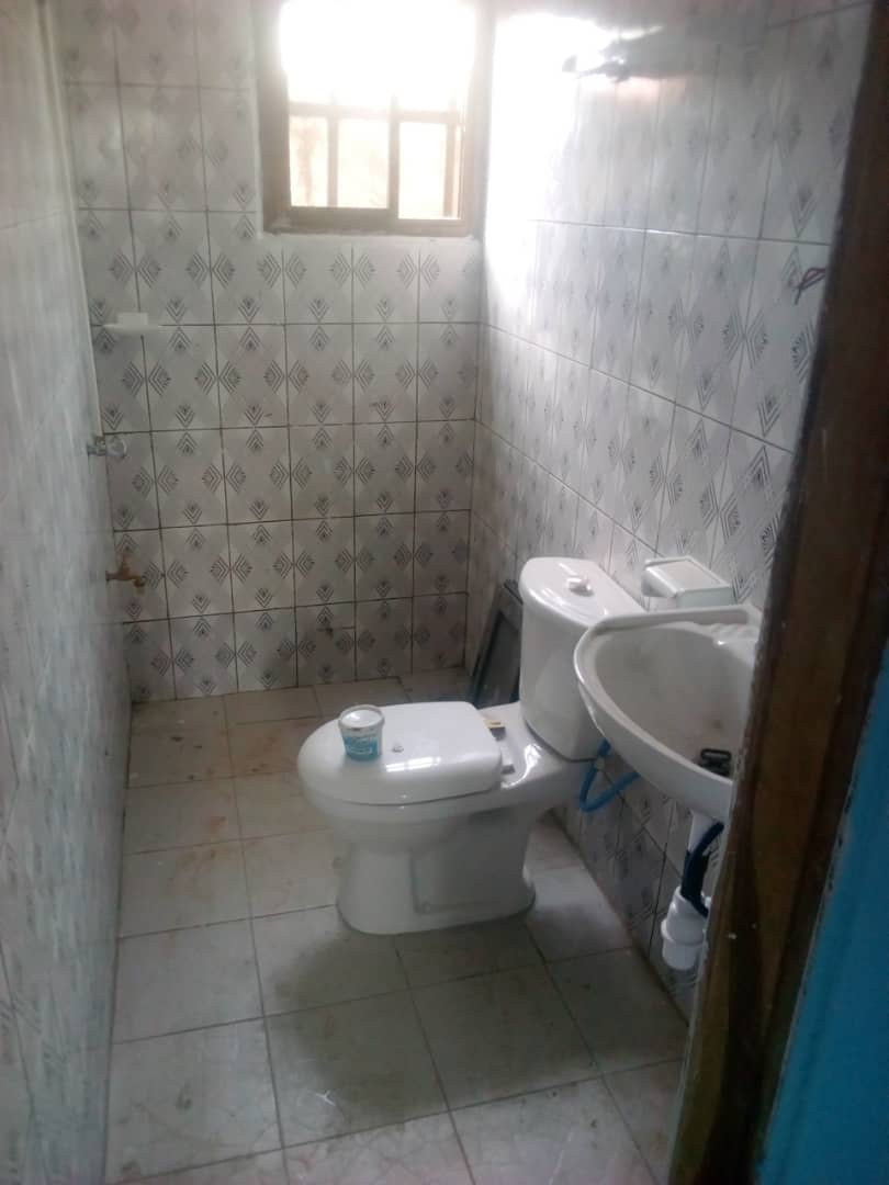 N° 4527 :
                            Chambre salon à louer , Djifa kpota, Lome, Togo : 47 000 XOF/mois