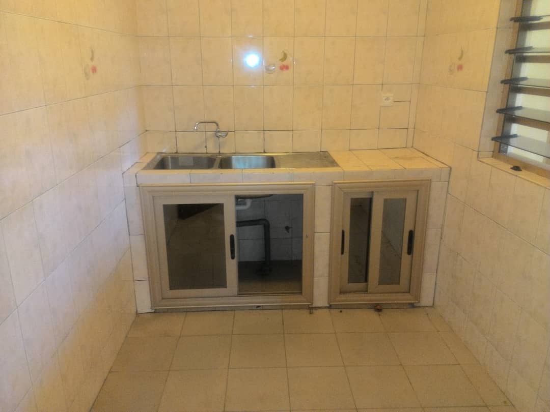 N° 4574 :
                            Chambre salon à louer , Avedji , Lome, Togo : 50 000 XOF/mois