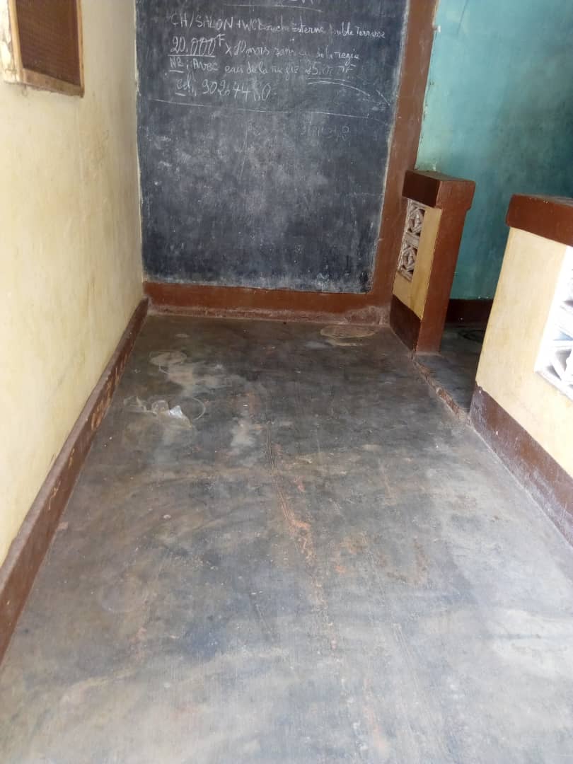 N° 4506 :
                            Chambre salon à louer , Agoe, Lome, Togo : 16 000 XOF/mois
