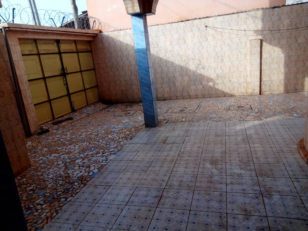 N° 4491 :
                            Appartement à louer , Agoe, Lome, Togo : 110 000 XOF/mois