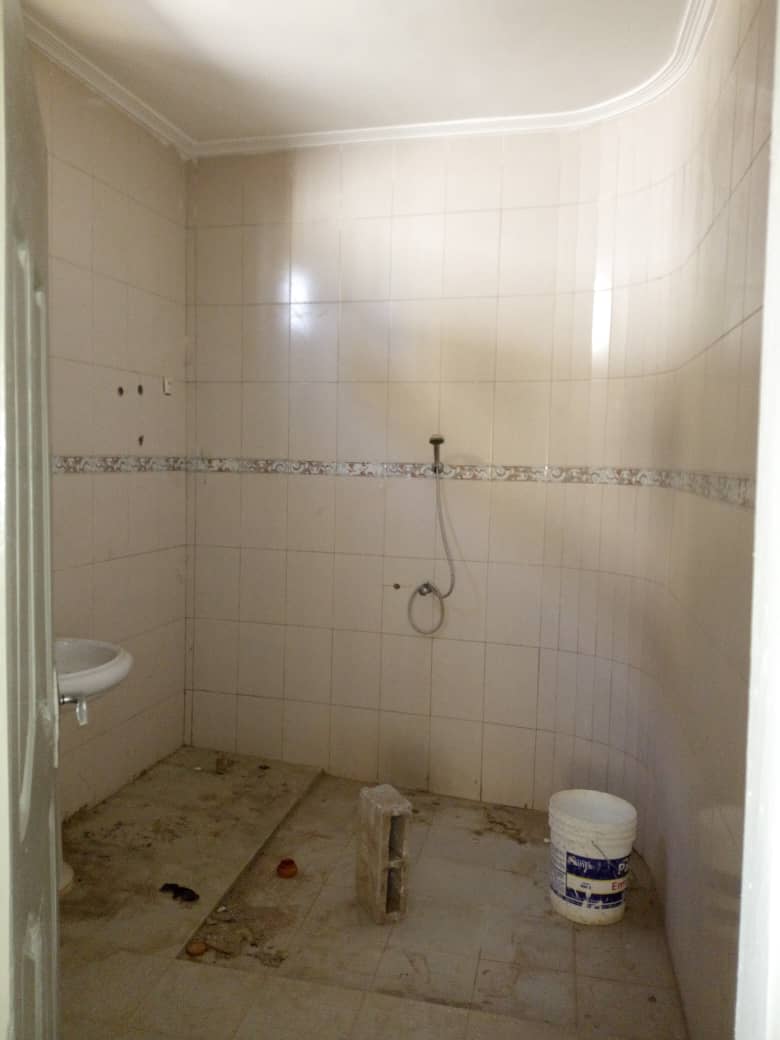 N° 4386 :
                            Villa à louer , Agoe plateau, Lome, Togo : 250 000 XOF/mois
