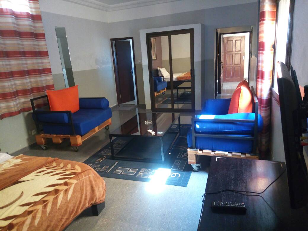 N° 4349 :
                            Studio meublé à louer ,  be-gbenyedji , Lome, Togo : 220 000 XOF/mois