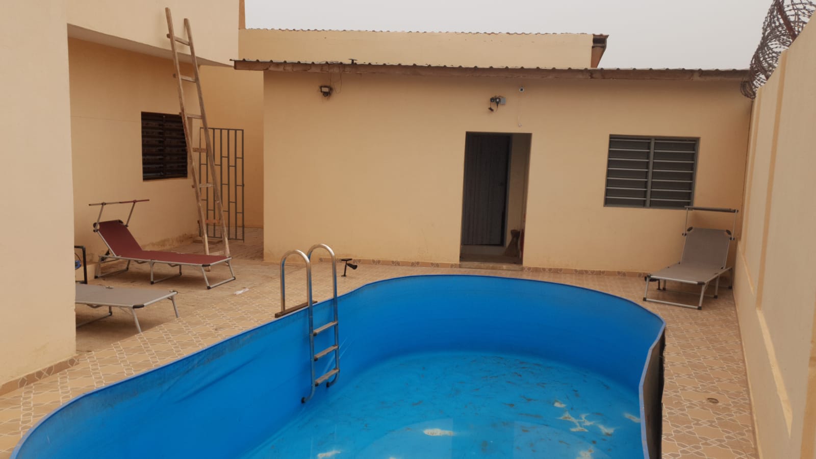 N° 4578 :
                            Villa meublée à louer , Adidogome, Lome, Togo : 600 000 XOF/mois