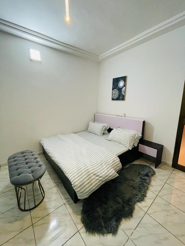 N° 5216 :
                            Chambre salon à louer , Cito aeroport, Lome, Togo : 300 000 XOF/mois