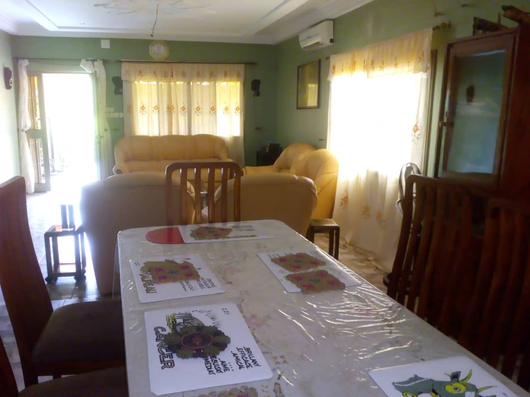 N° 4344 :
                            Villa à louer , Avepozo, Lome, Togo : 350 000 XOF/mois