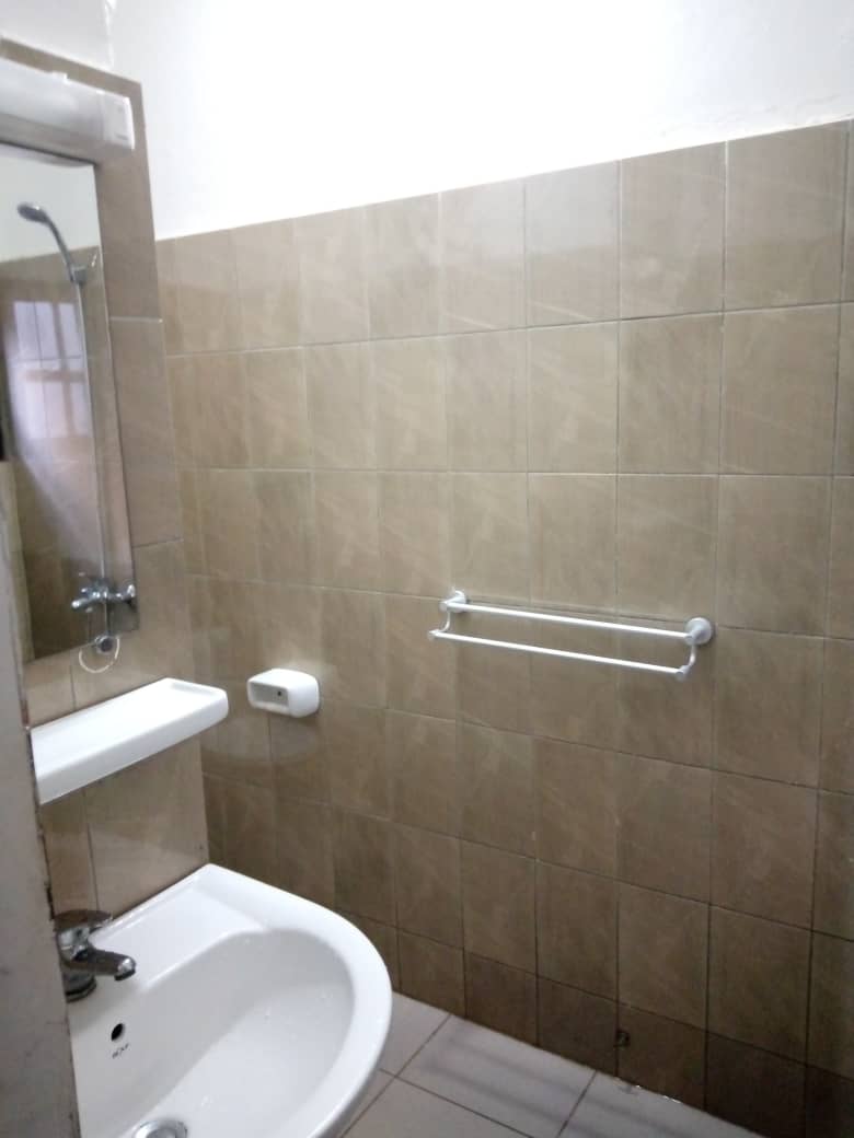 N° 5214 :
                            Appartement meublé à louer , Hedzranawoe, Lome, Togo : 350 000 XOF/mois