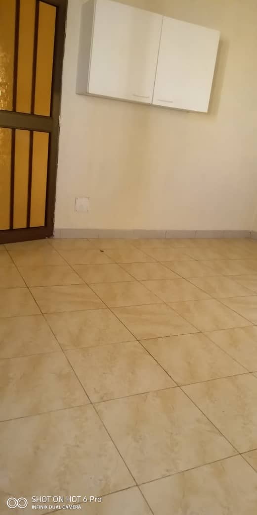 N° 4457 :
                            Villa à louer , Agoe, Lome, Togo : 180 000 XOF/mois