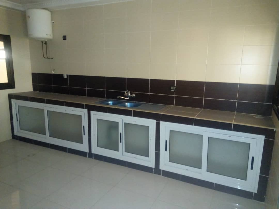 N° 4429 :
                            Appartement à louer , Djidjole, Lomé, Togo : 350 000 XOF/mois
