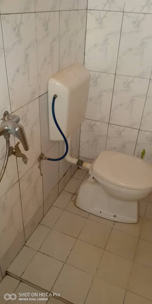 N° 4457 :
                            Villa à louer , Agoe, Lome, Togo : 180 000 XOF/mois