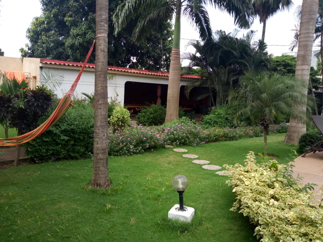 N° 4485 :
                            Villa meublée à louer , Gblinkome, Lome, Togo : 1 500  000 XOF/mois