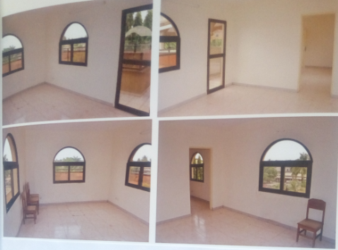N° 4704 :
                            Immeuble commercial à louer , Agbalepedogan , Lome, Togo : 1 500  000 XOF/mois