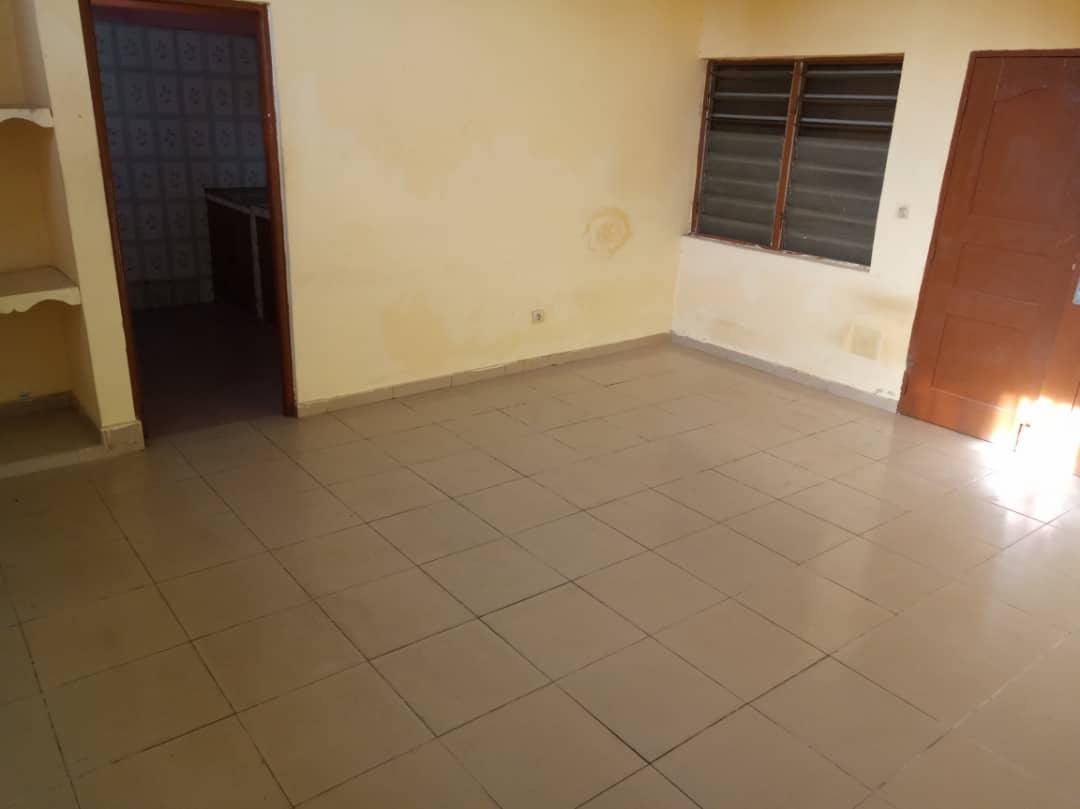 N° 4376 :
                            Appartement à louer , Tokoin , Lome, Togo : 70 000 XOF/mois