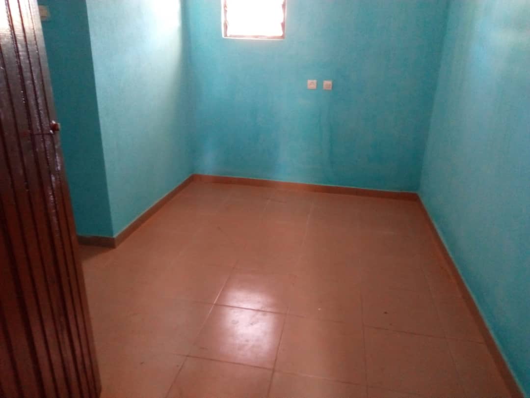 N° 4312 :
                            Appartement à louer , Agoe, Lome, Togo : 50 000 XOF/mois