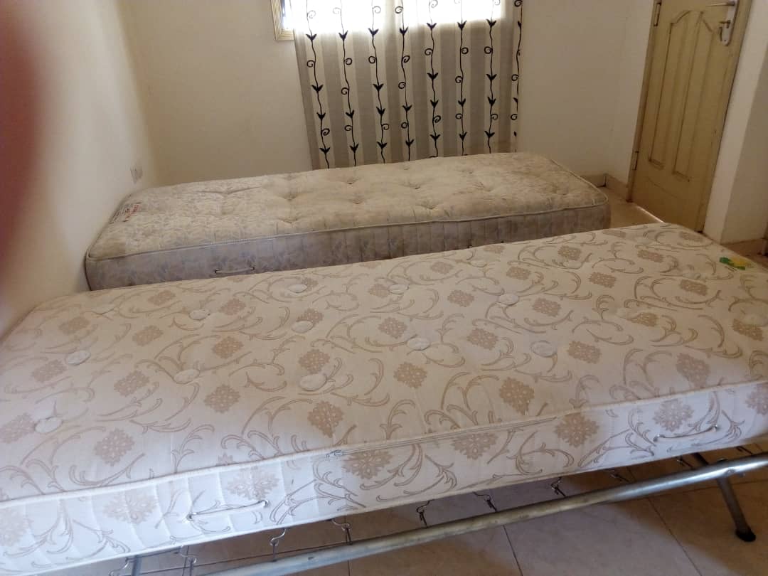 N° 4460 :
                            Appartement meublé à louer , Agoe, Lome, Togo : 150 000 XOF/mois