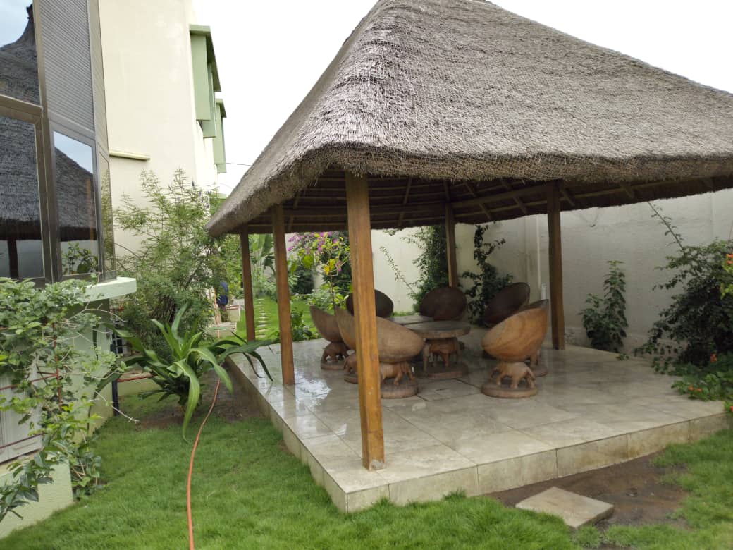 N° 4411 :
                            Villa meublée à louer , Baguida, Lome, Togo : 1 200  000 XOF/mois