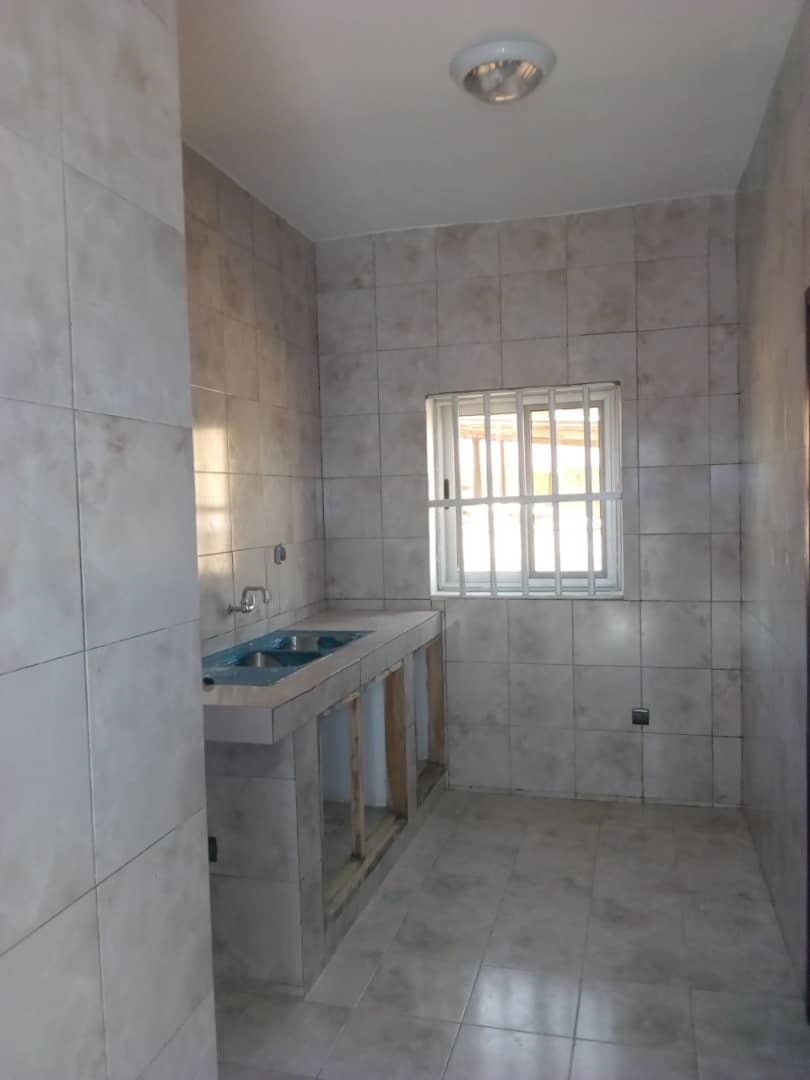 N° 4353 :
                            Appartement à louer , Agoe, Lome, Togo : 130 000 XOF/mois