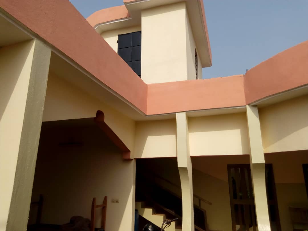 N° 4413 :
                            Villa à louer , Agoe sogbossito, Lome, Togo : 120 000 XOF/mois