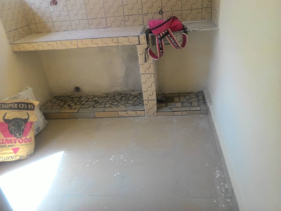 N° 4539 :
                            Villa à louer , Agoe, Lome, Togo : 80 000 XOF/mois