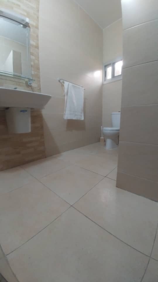 N° 5230 :
                            Appartement meublé à louer , Nyekonakpoe, Lome, Togo : 350 000 XOF/mois