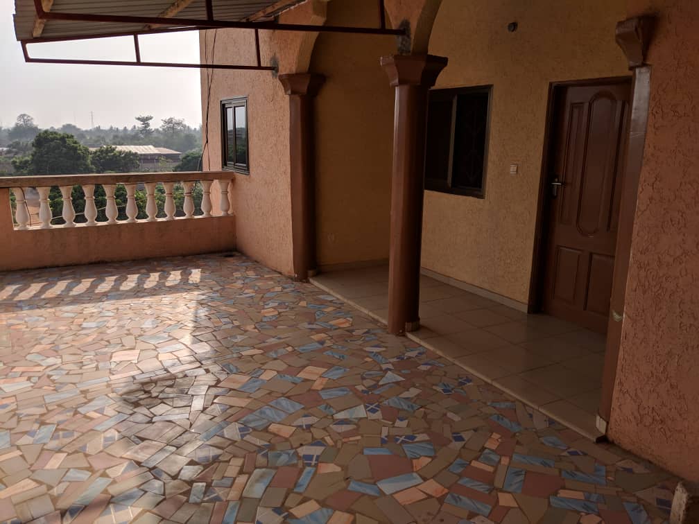 N° 4400 :
                            Chambre salon à louer , Avenou, Lome, Togo : 45 000 XOF/mois
