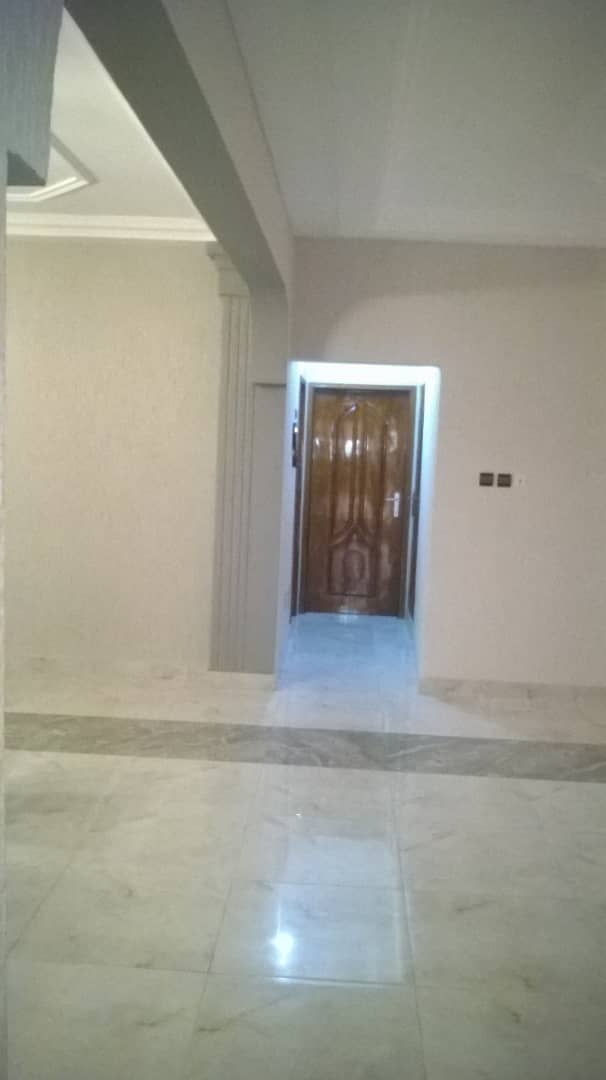 N° 4373 :
                            Villa meublée à louer ,  avepozo , Lome, Togo : 600 000 XOF/mois