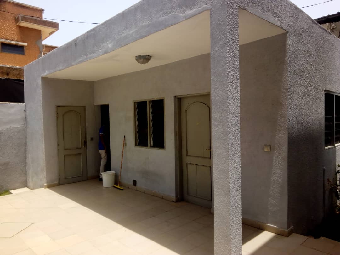 N° 4517 :
                            Villa à louer , Be, Lome, Togo : 1 800  000 XOF/mois