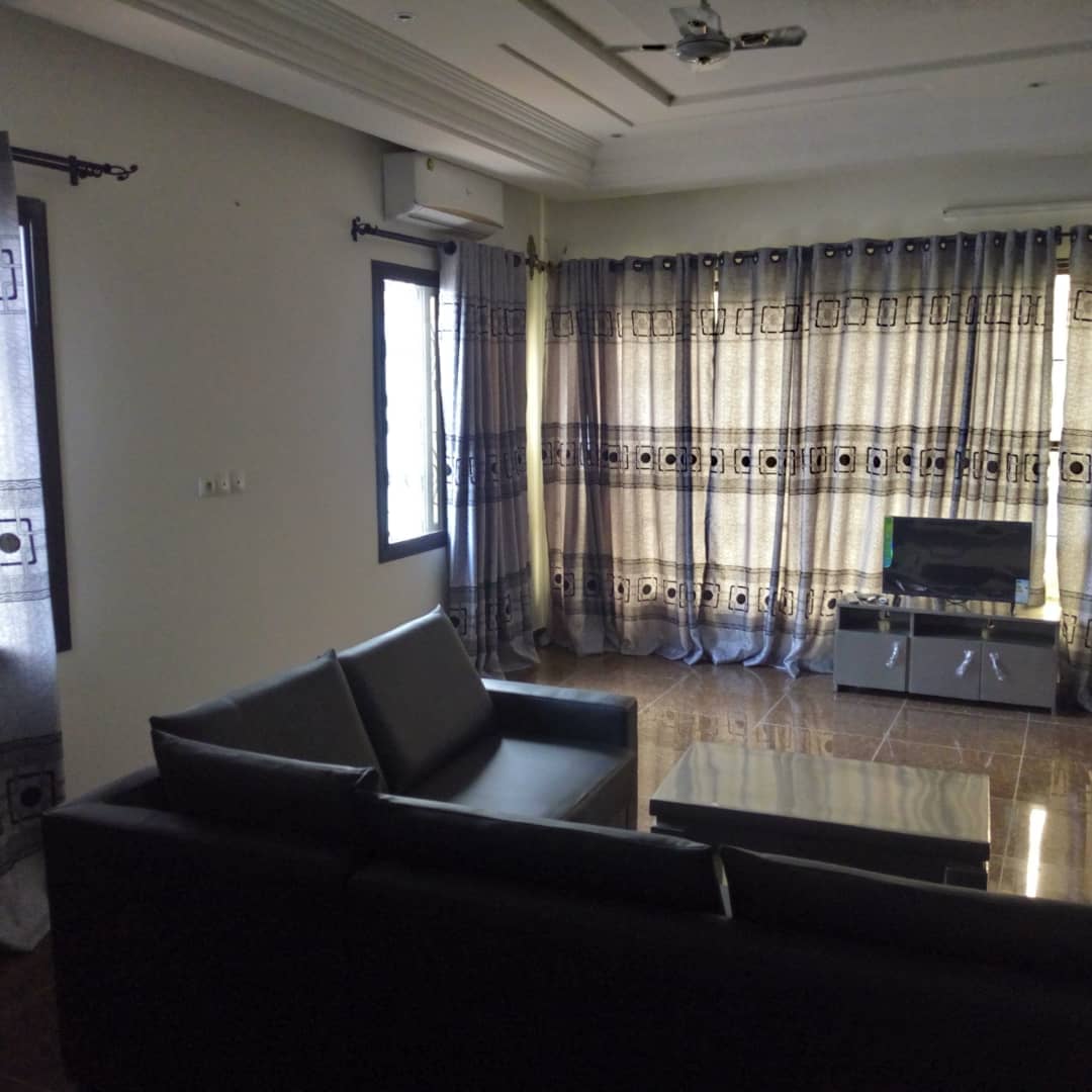 N° 4311 :
                            Villa meublée à louer , Adidogome, Lome, Togo : 500 000 XOF/mois