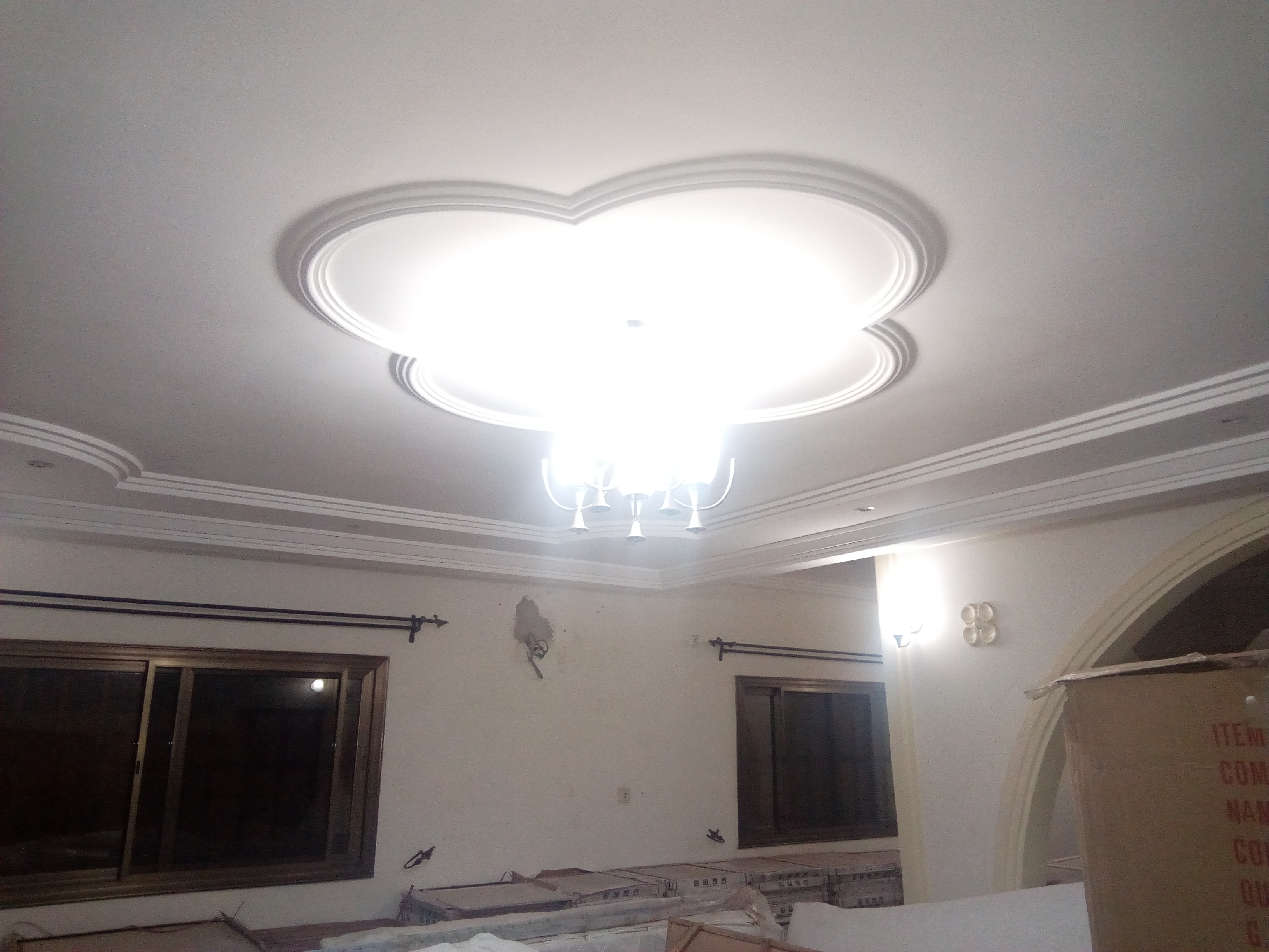 N° 4385 :
                            Villa à louer , Agoe-est, Lome, Togo : 400 000 XOF/mois