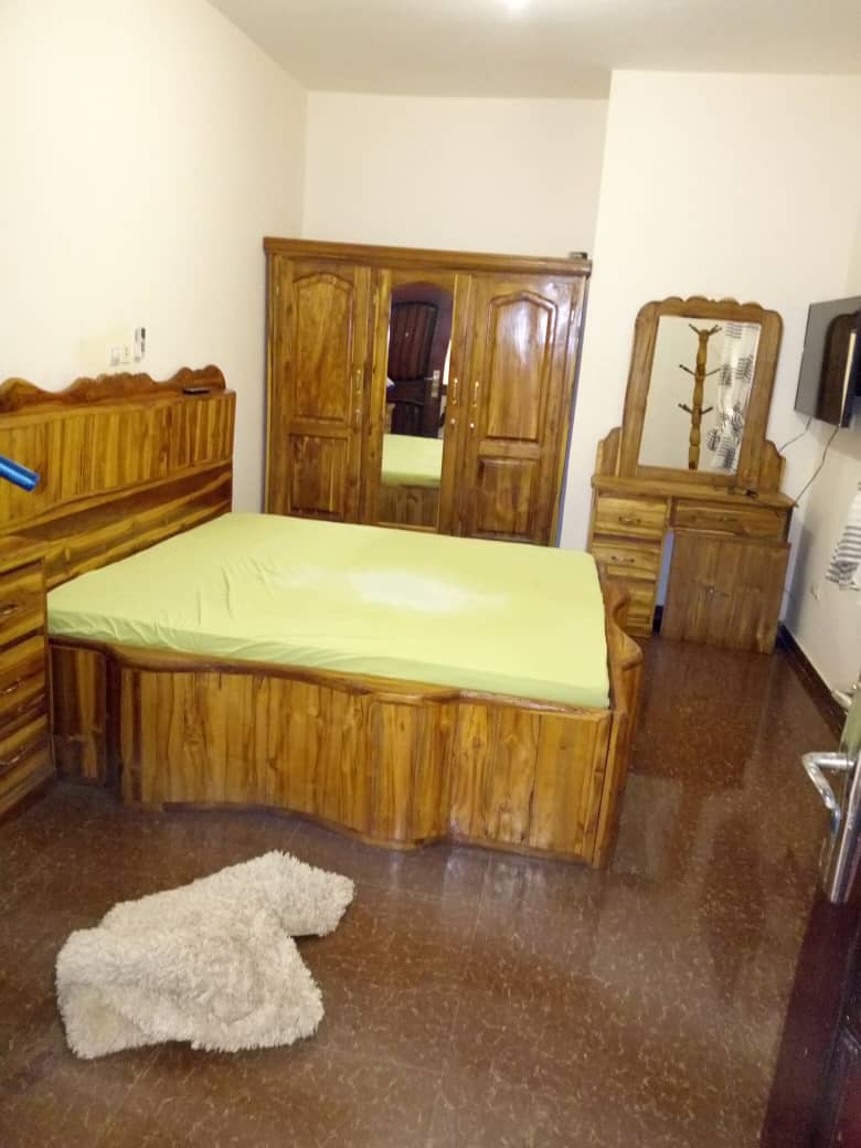 N° 4409 :
                            Villa meublée à louer , Hedzranawoe, Lome, Togo : 250 000 XOF/mois