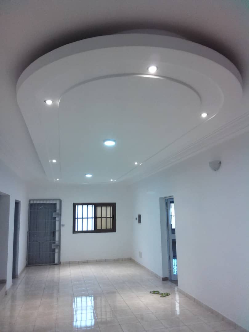 N° 4540 :
                            Villa à louer , Vakpossito, Lome, Togo : 300 000 XOF/mois