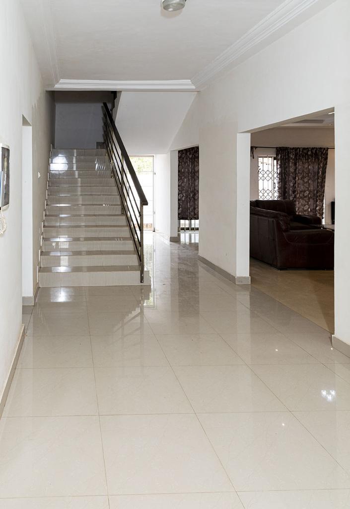 N° 5237 :
                            Villa meublée à louer , Adidogome , Lome, Togo : 1 000  000 XOF/mois