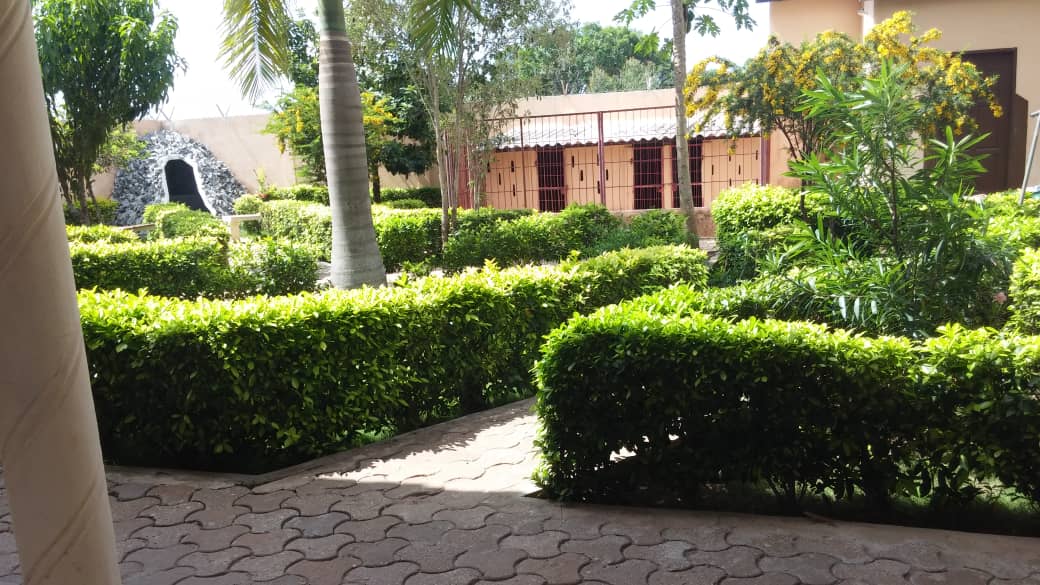 N° 4928 :
                            Immeuble commercial à vendre , Sigbehoue, Aneho, Togo : 110 000  000 XOF/vie